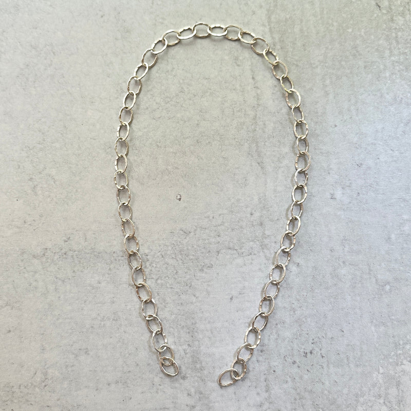 Claspless Hammered Oval Chain