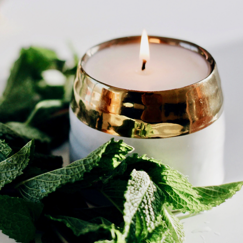 Clara Growing Candle