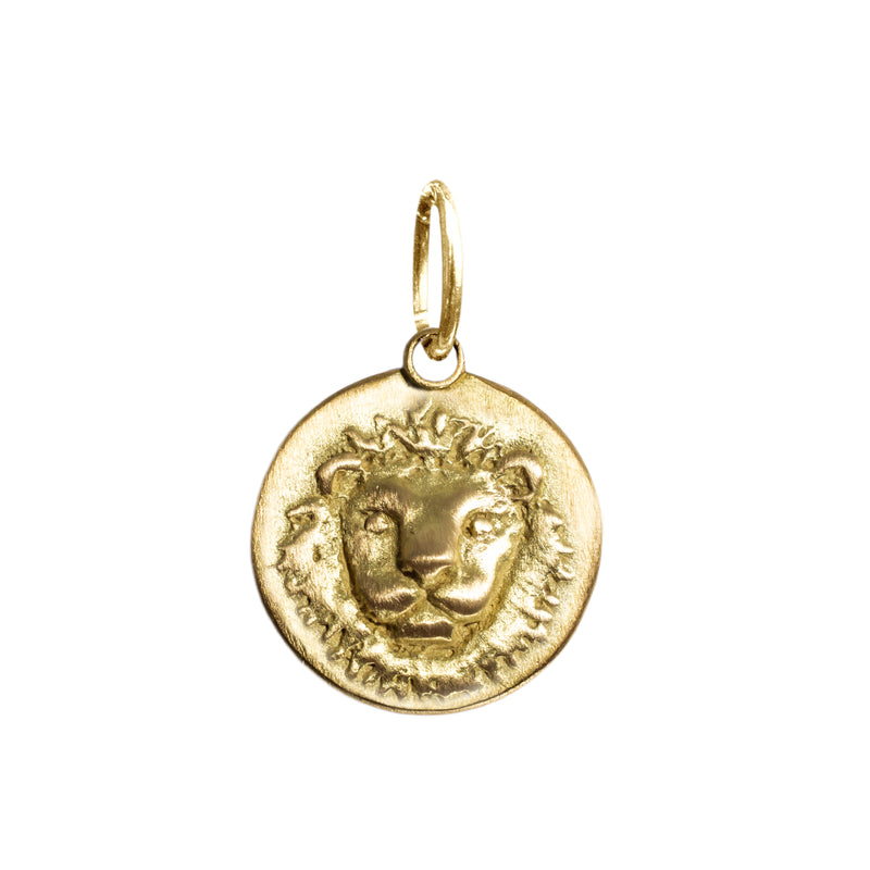 Leo Zodiac Charm in 18K Gold