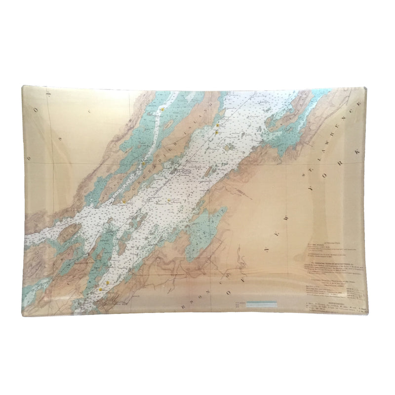 Medium Découpage Tray (TI #6 - Goose Bay)
