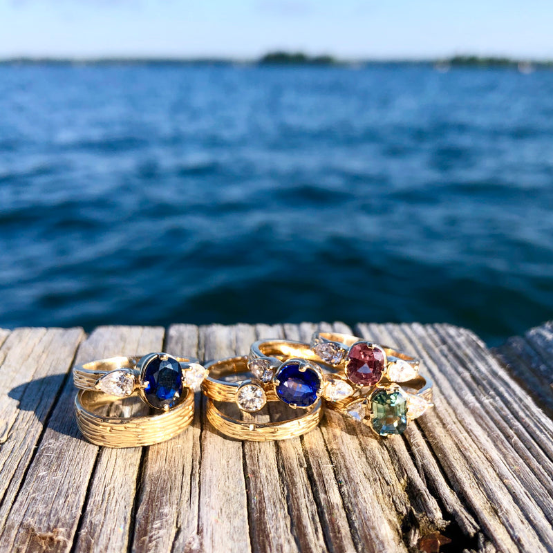 Green Sapphire & Diamond Ripple Ring in 14K Gold